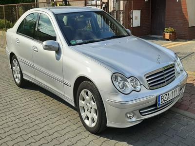 Używane Mercedes-Benz Klasa C - 17 000 PLN, 340 000 km, 2006