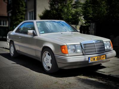 Używane Mercedes-Benz W124 (1984-1993) - 42 000 PLN, 220 000 km, 1989