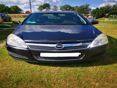 Używane Opel Astra - 11 500 PLN, 302 000 km, 2009