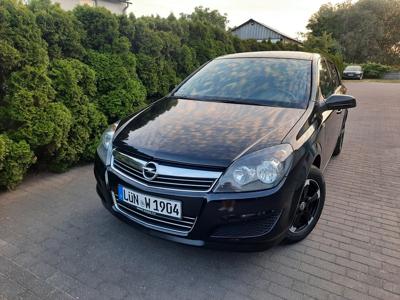 Używane Opel Astra - 12 900 PLN, 217 650 km, 2009