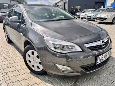 Używane Opel Astra - 31 500 PLN, 190 000 km, 2012