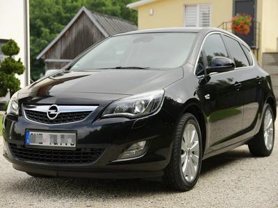 Używane Opel Astra - 32 900 PLN, 140 000 km, 2011