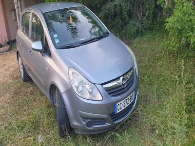 Używane Opel Corsa - 6 700 PLN, 200 000 km, 2007