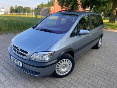 Używane Opel Zafira - 10 900 PLN, 261 765 km, 2003