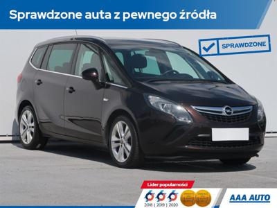 Używane Opel Zafira - 40 000 PLN, 144 580 km, 2014