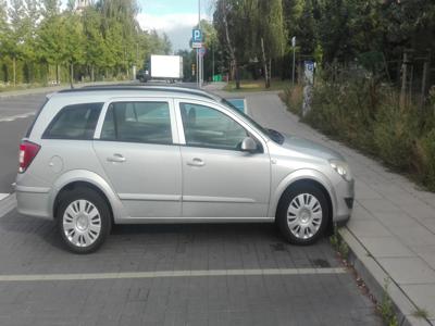 Używane Opel Astra - 15 000 PLN, 290 000 km, 2009