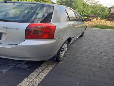 Używane Toyota Corolla - 8 900 PLN, 258 000 km, 2004