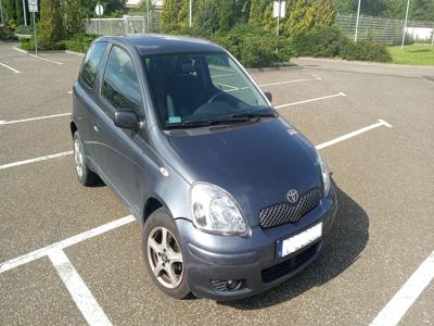 Używane Toyota Yaris - 6 000 PLN, 223 140 km, 2005