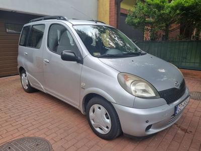 Używane Toyota Yaris Verso - 10 500 PLN, 180 880 km, 2002