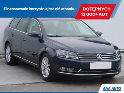 Volkswagen Passat B7 Variant 1.6 TDI CR DPF BlueMotion 105KM 2011