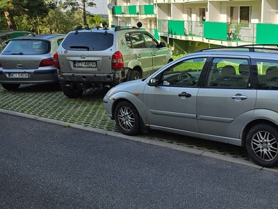 Ford Focus I Kombi 2.0 16V 130KM 2003