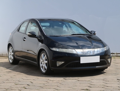 Honda Civic VIII , Klimatronic, Tempomat, Parktronic, Dach panoramiczny