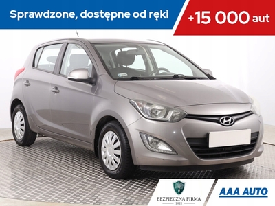 Hyundai i20 I Hatchback 5d Facelifting 1.4 CVVT 100KM 2013