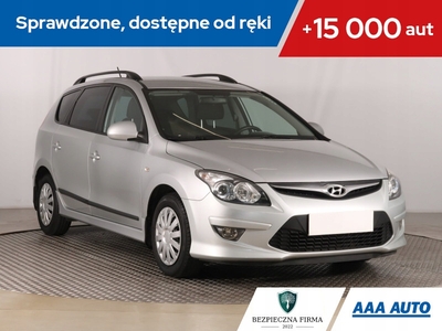 Hyundai i30 I CW Facelifting 1.6 DOHC CVVT 126KM 2010