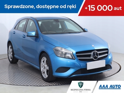 Mercedes Klasa A W176 Hatchback 5d 1.5 180 CDI BlueEFFICIENCY 109KM 2012