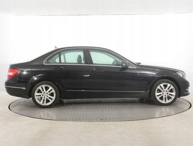 Mercedes Klasa C W204 Limuzyna 1.6 180 K BlueEFFICIENCY 156KM 2012