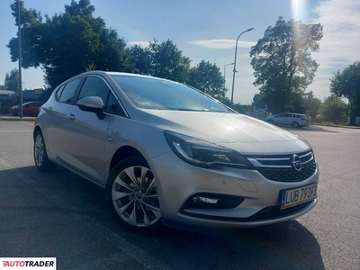 Opel Astra 1.0 benzyna 105 KM 2015r.