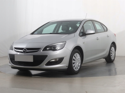 Opel Astra J Sedan 1.4 Turbo ECOTEC 140KM 2018