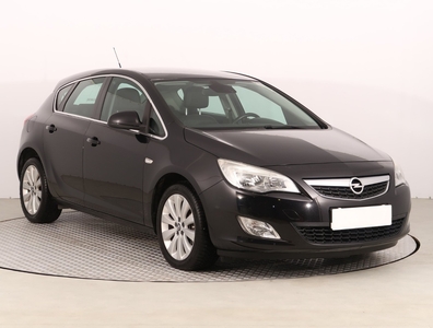 Opel Astra J , Skóra, Klimatronic, Tempomat, Parktronic