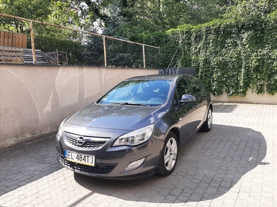 Opel Astra J zadbany