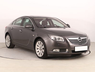 Opel Insignia , Skóra, Navi, Xenon, Bi-Xenon, Klimatronic, Tempomat,