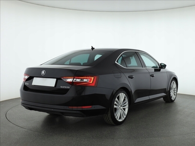 Skoda Superb III Liftback 2.0 TDI 150KM 2015