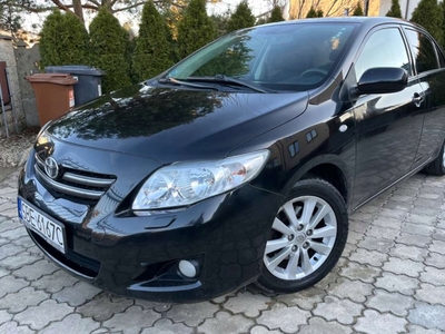 Toyota Corolla X Sedan 2.0 D-4D 126KM 2008