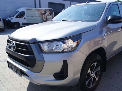 Toyota Hilux VIII Pojedyncza kabina Facelifting 2.4 D-4D 150KM 2021