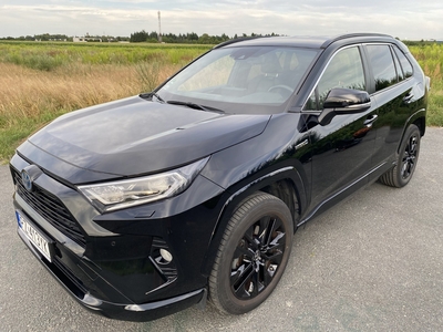 Toyota RAV 4 V Toyota RAV-4 Black Edition