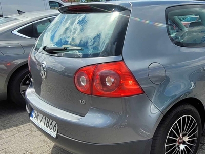 Volkswagen Golf V W dobre ręce sprzedam Golfa z silnikiem 1,6