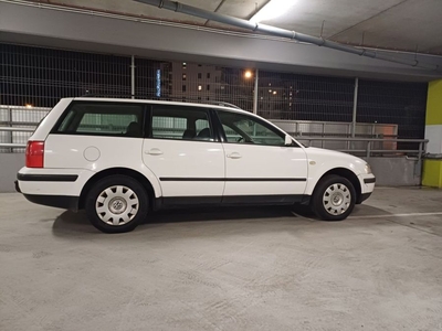 VW Passat 1.9 TDI bezwypadkowy , zadbany, automat