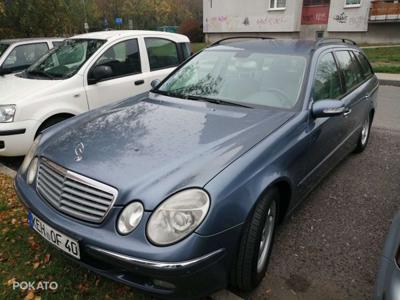 2004 Mercedes-Benz Klasa E Samochód osobowy