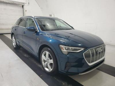 Audi e-tron bez wersji Prestige quattro 95 kWh