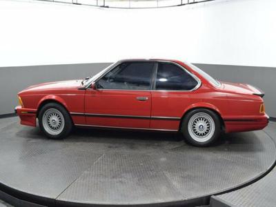 BMW M6 5.5L 256KM 1988