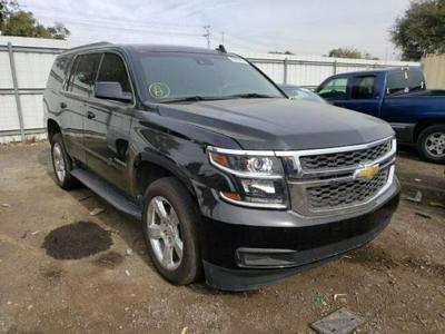 Chevrolet Tahoe 2016, 5.3L, C1500, porysowany lakier