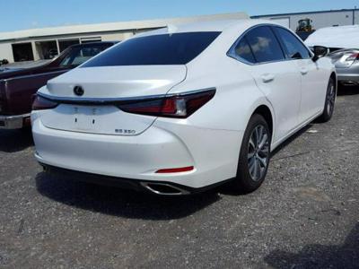 Lexus ES350 2019, 3.5L, porysowany