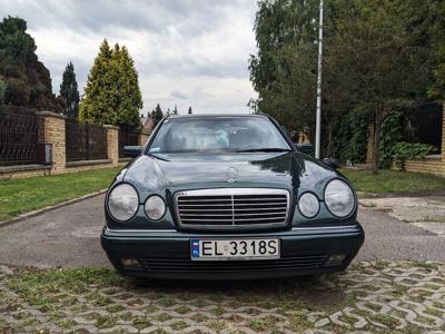 Mercedes-Benz Klasa E W124 Ikonowy Avantgarde, Automat, nowe opony i akumulator