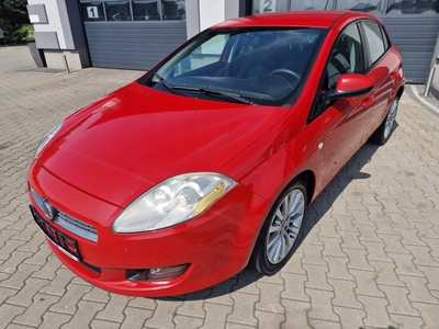 Fiat Bravo II Hatchback 5d 1.4 i 16V MPI 90KM 2008