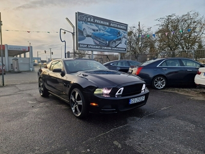 Ford Mustang V Coupe V6 3.7 305KM 2013