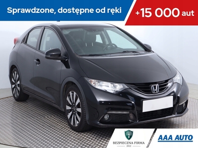 Honda Civic IX Hatchback 5d 1.8 i-VTEC 142KM 2014