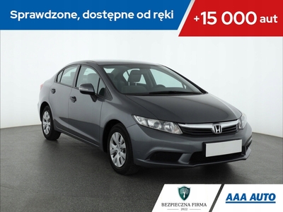 Honda Civic IX Sedan 1.8 i-VTEC 142KM 2012