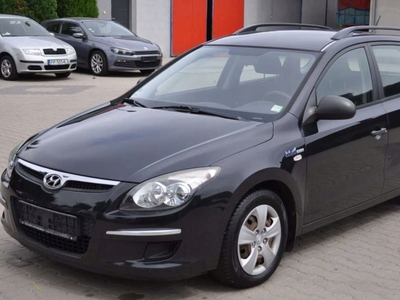 Hyundai i30 I CW 1.6 CRDi 115KM 2010