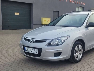 Hyundai i30 I CW Facelifting 1.4 DOHC 109KM 2010