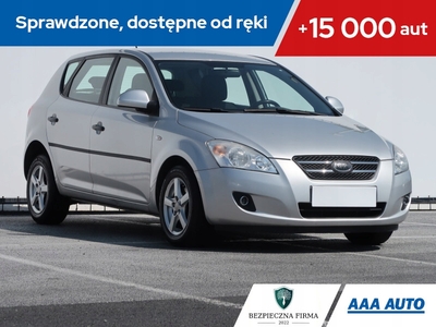 Kia Ceed I Hatchback 5d Facelifting 1.6 DOHC CVVT 126KM 2009