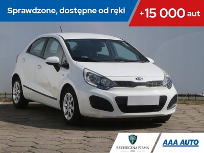 Kia Rio III Hatchback 3d 1.2 DOHC CVVT 85KM 2013