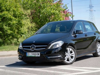 Mercedes Klasa B W246 Sports Tourer 250 BlueEFFICIENCY 211KM 2013