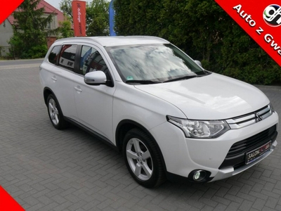 Mitsubishi Outlander III SUV Facelifting 2015 2.2 DI-D 150KM 2015