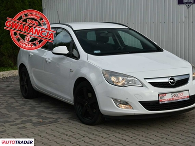 Opel Astra 1.7 diesel 110 KM 2011r. (Kampinos)