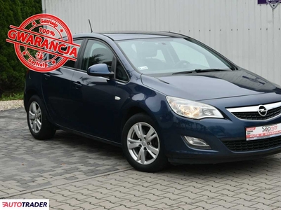 Opel Astra 1.7 diesel 110 KM 2012r. (Kampinos)