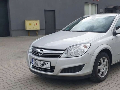 Opel Astra H Hatchback 5d 1.4 TWINPORT ecoFLEX 90KM 2008